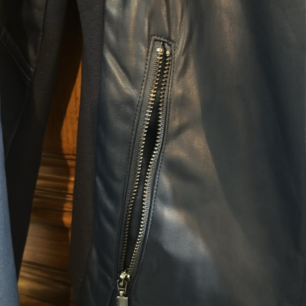 NEW Chicos Vegan Leather Asymmetrical ZipperDark Deep Navy Jacket Medium - Picture 6 of 11